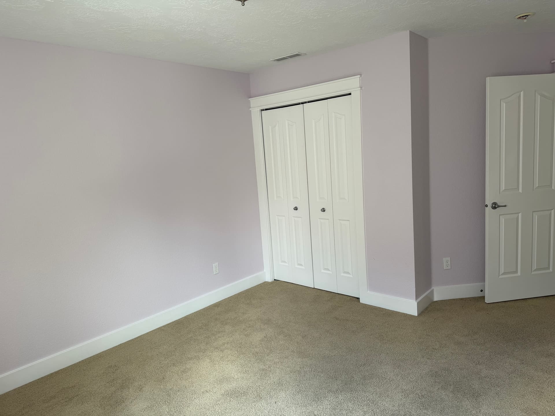 Gallery photos for Whole-Home Interior Repaint With Fresh Neutral Color Palette: Image #5