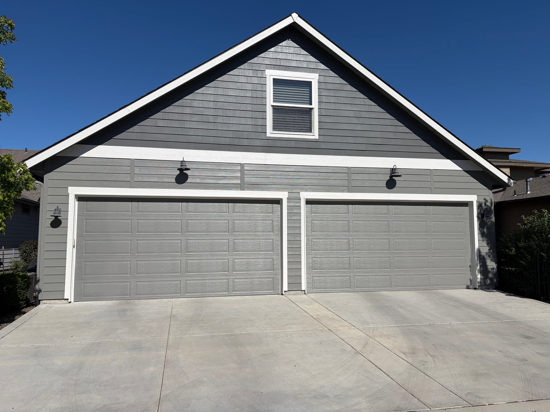 Gallery photos for Fresh Exterior Paint That Actually Protects Your Home: Image #2