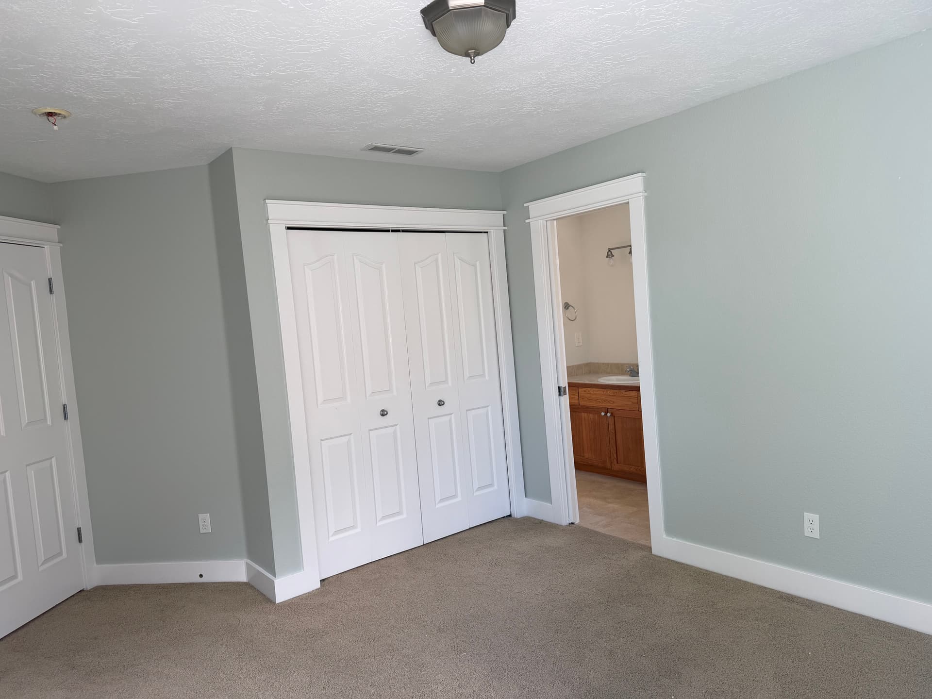 Gallery photos for Whole-Home Interior Repaint With Fresh Neutral Color Palette: Image #6