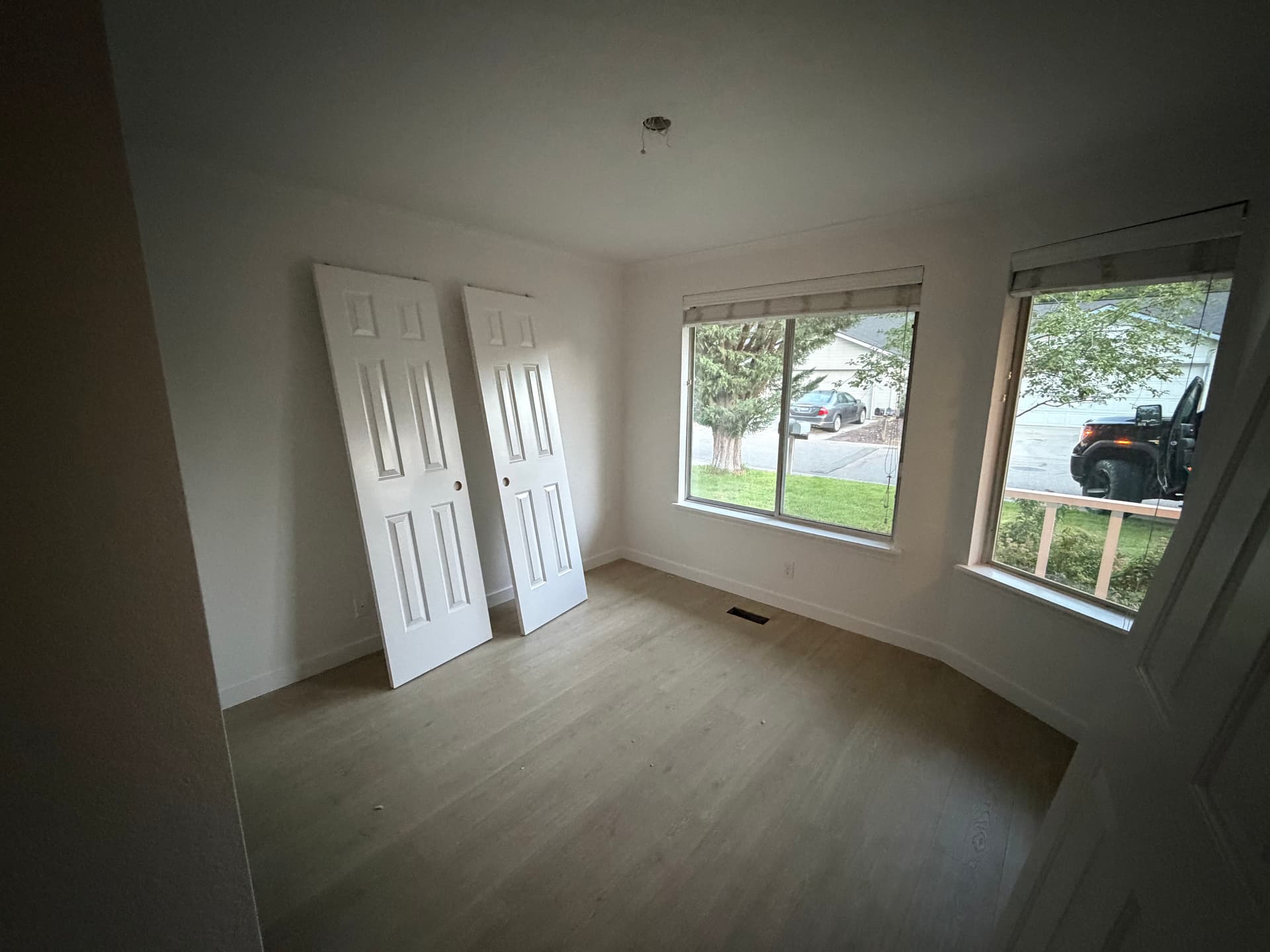 Gallery photos for Full-House Repaint That Gets a Flip Show-Ready: Image #2